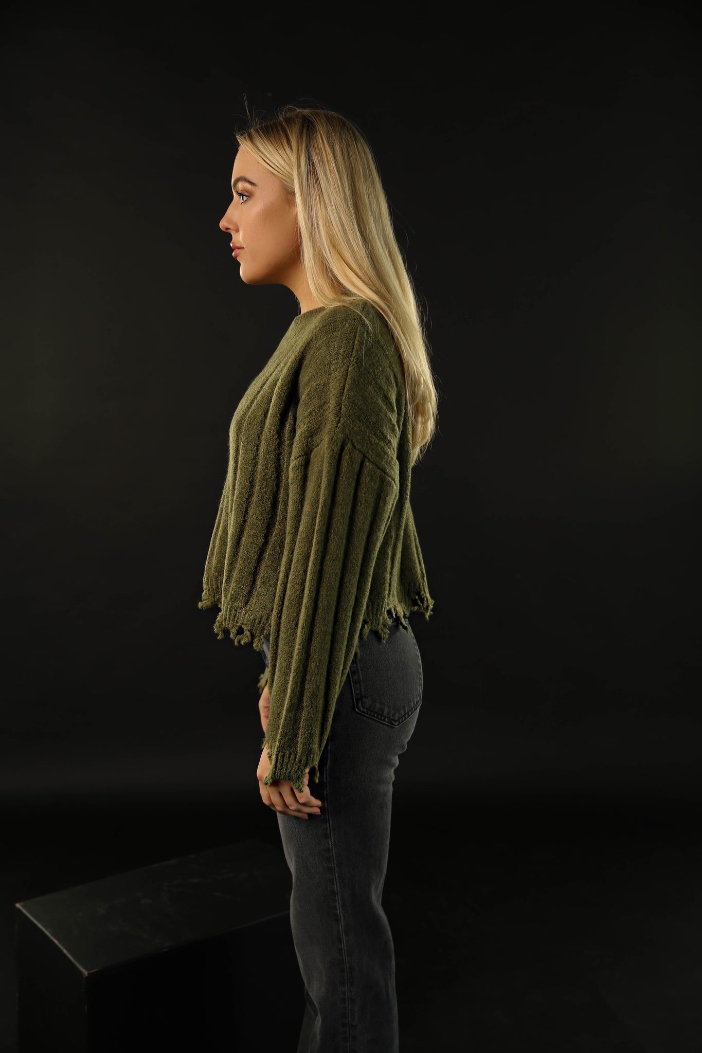 East End Distressed Sweater - ARStudio_LLC